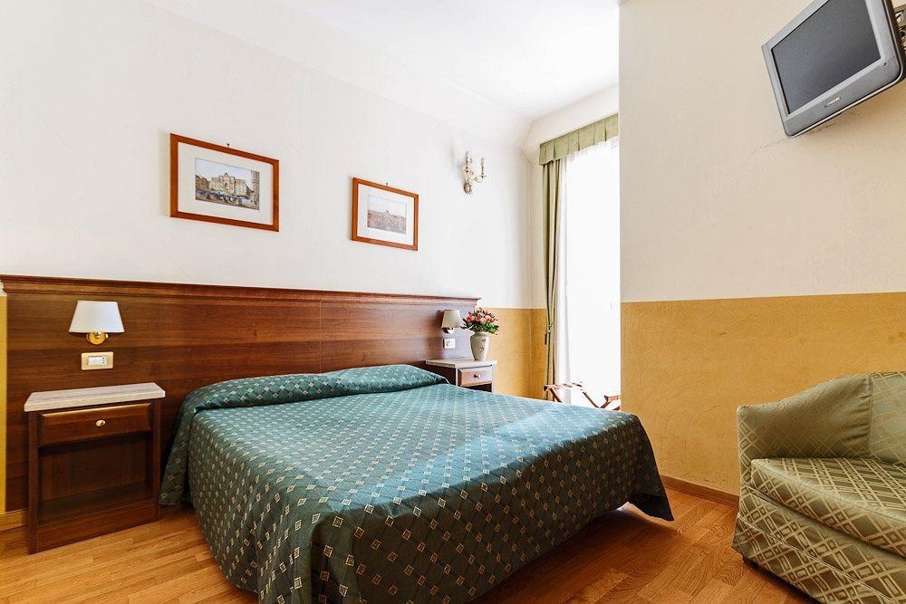 Palazzo Venere Hotel Rome Luaran gambar