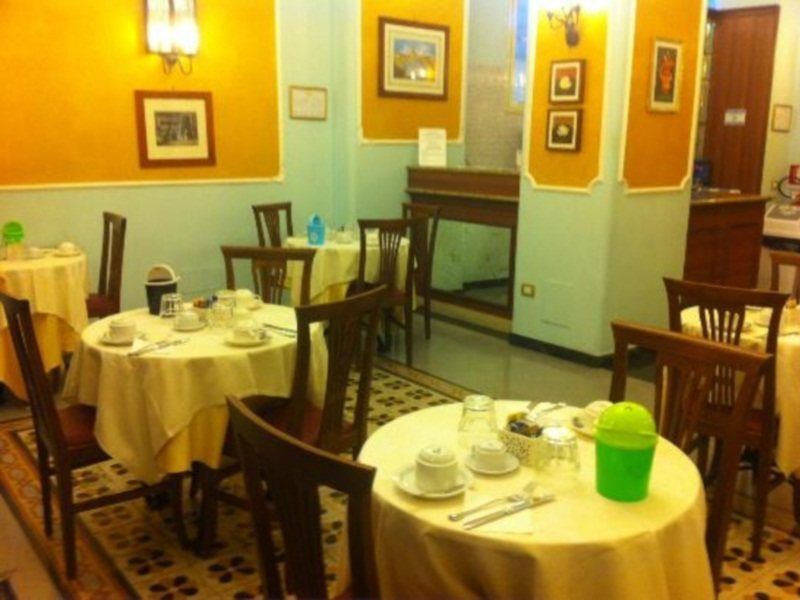 Palazzo Venere Hotel Rome Luaran gambar